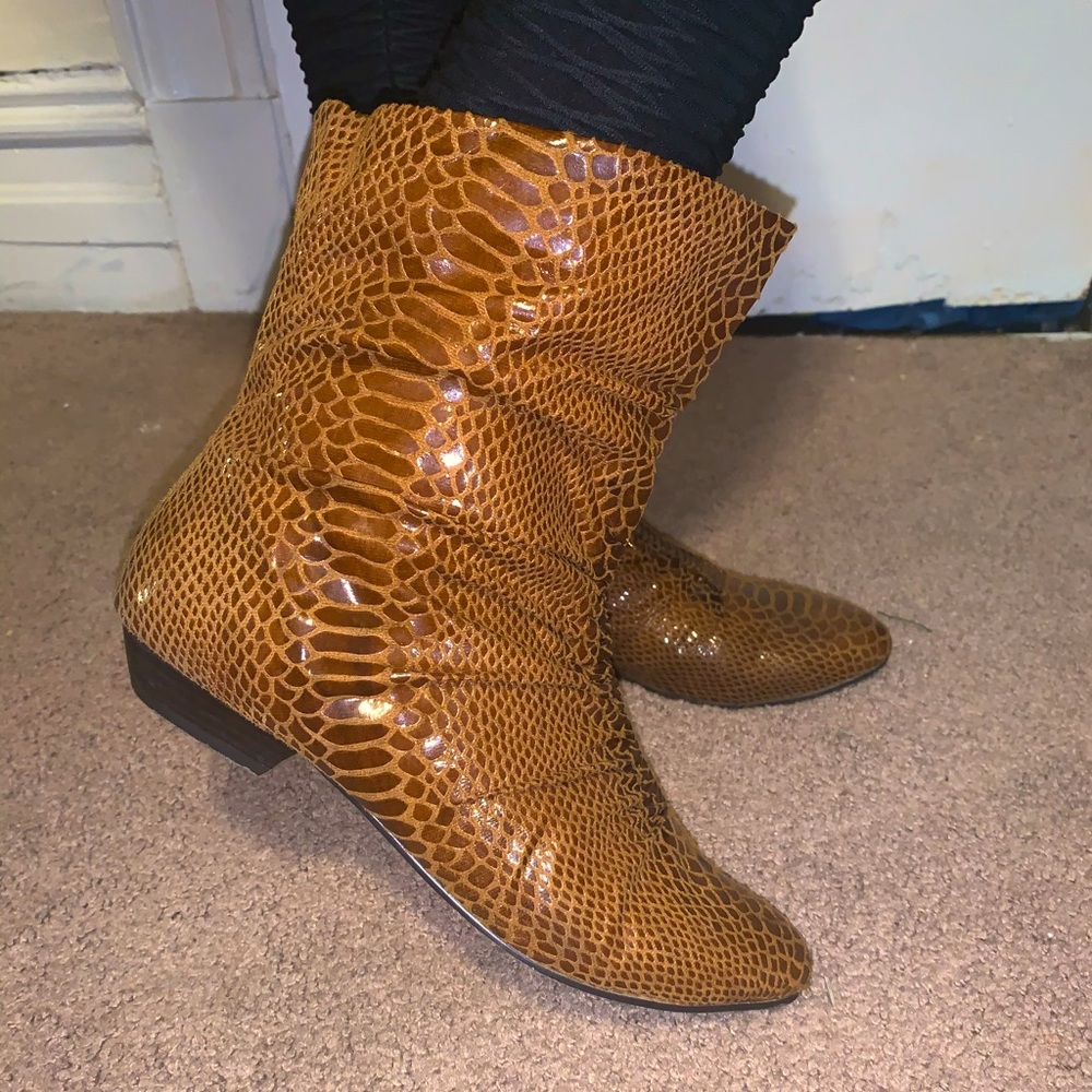 Cute Aldo snake skin booties!
